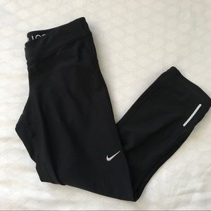 nike crop leggings